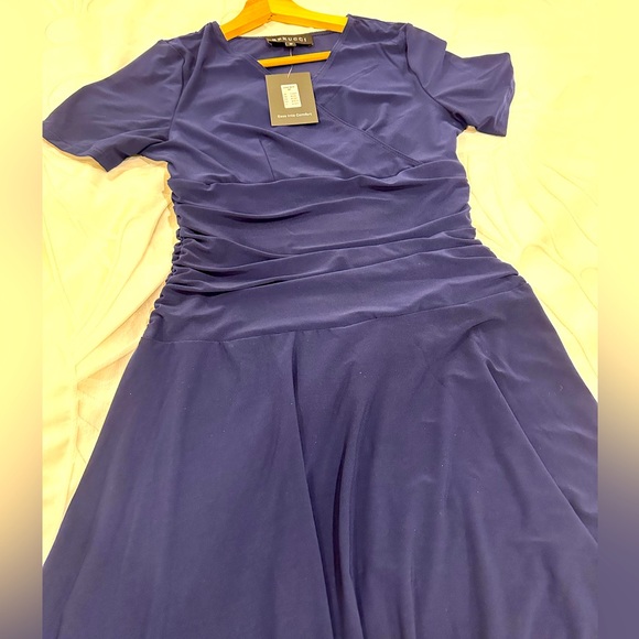 Blue dress BNWT fits like a size 4petit - Picture 7 of 9
